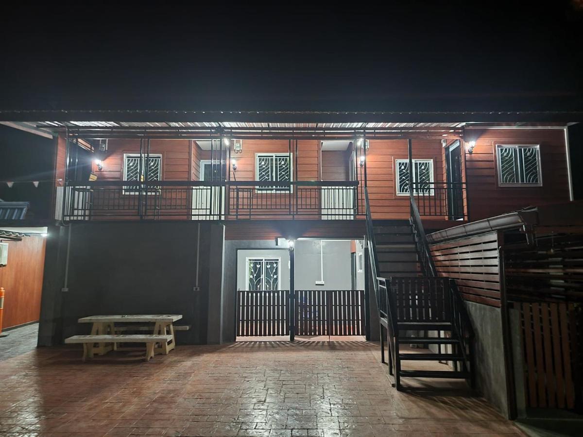 Baan Sabaijai Resort That Phanom Luaran gambar