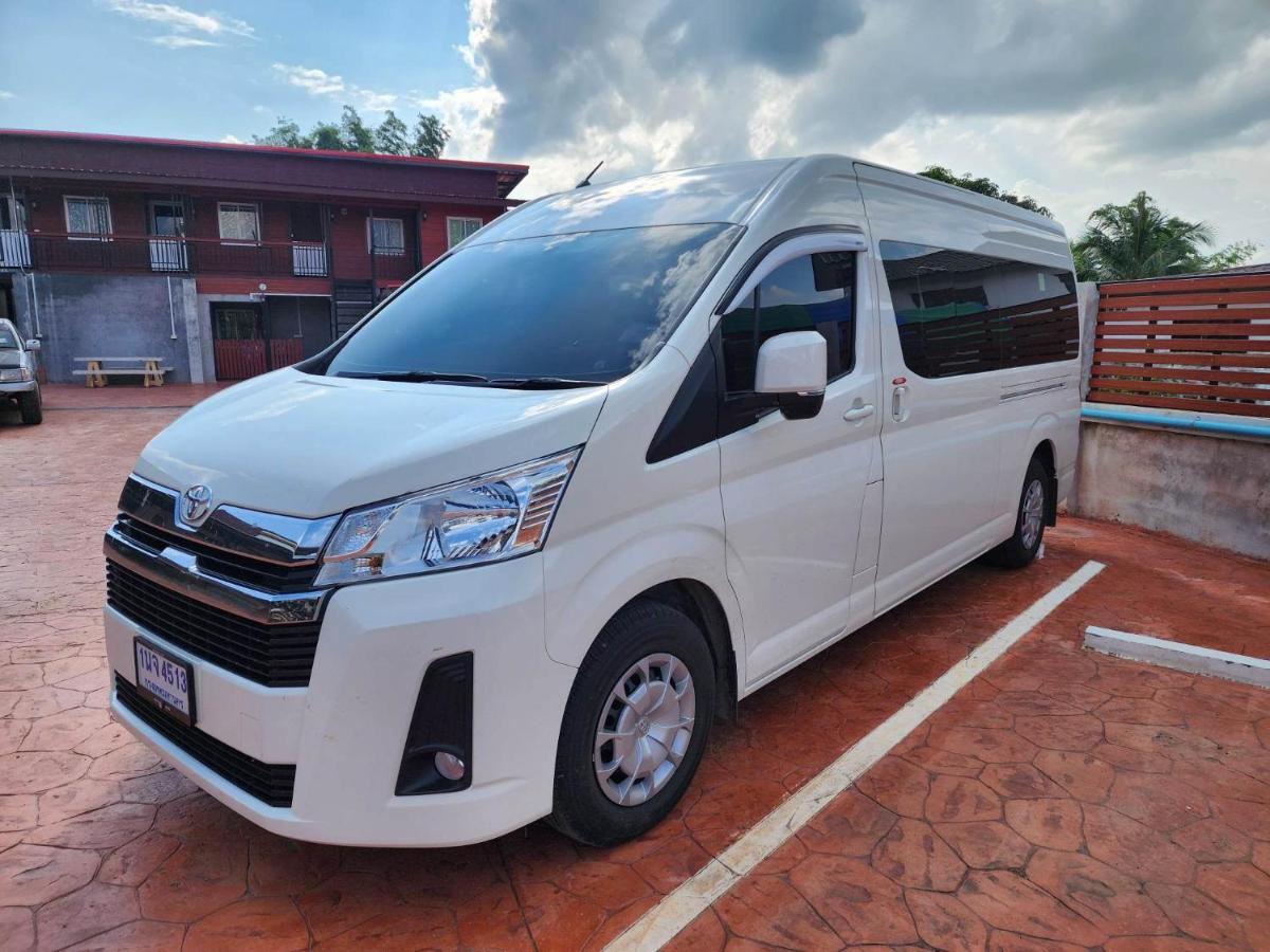Baan Sabaijai Resort That Phanom Luaran gambar
