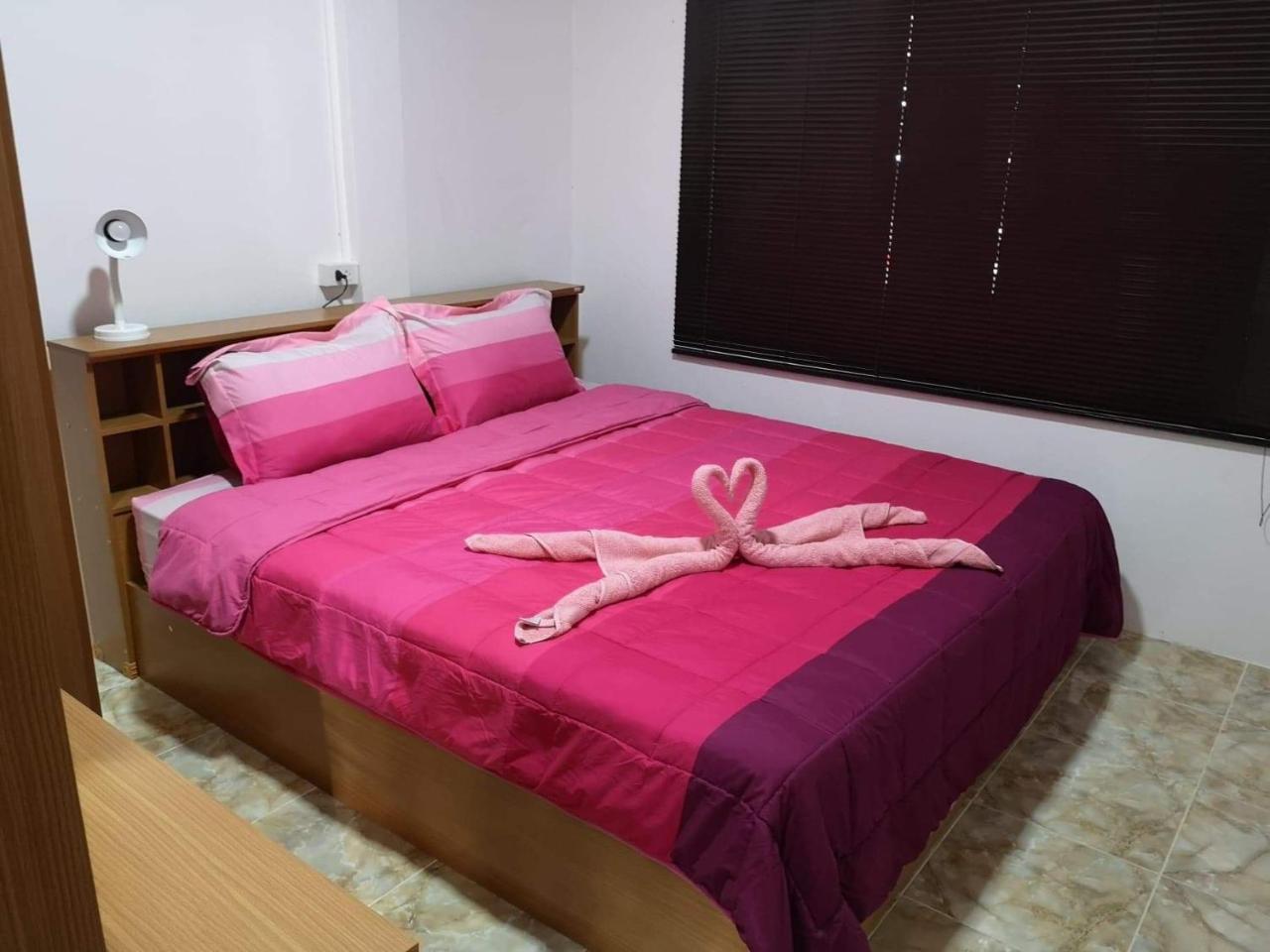 Baan Sabaijai Resort That Phanom Luaran gambar