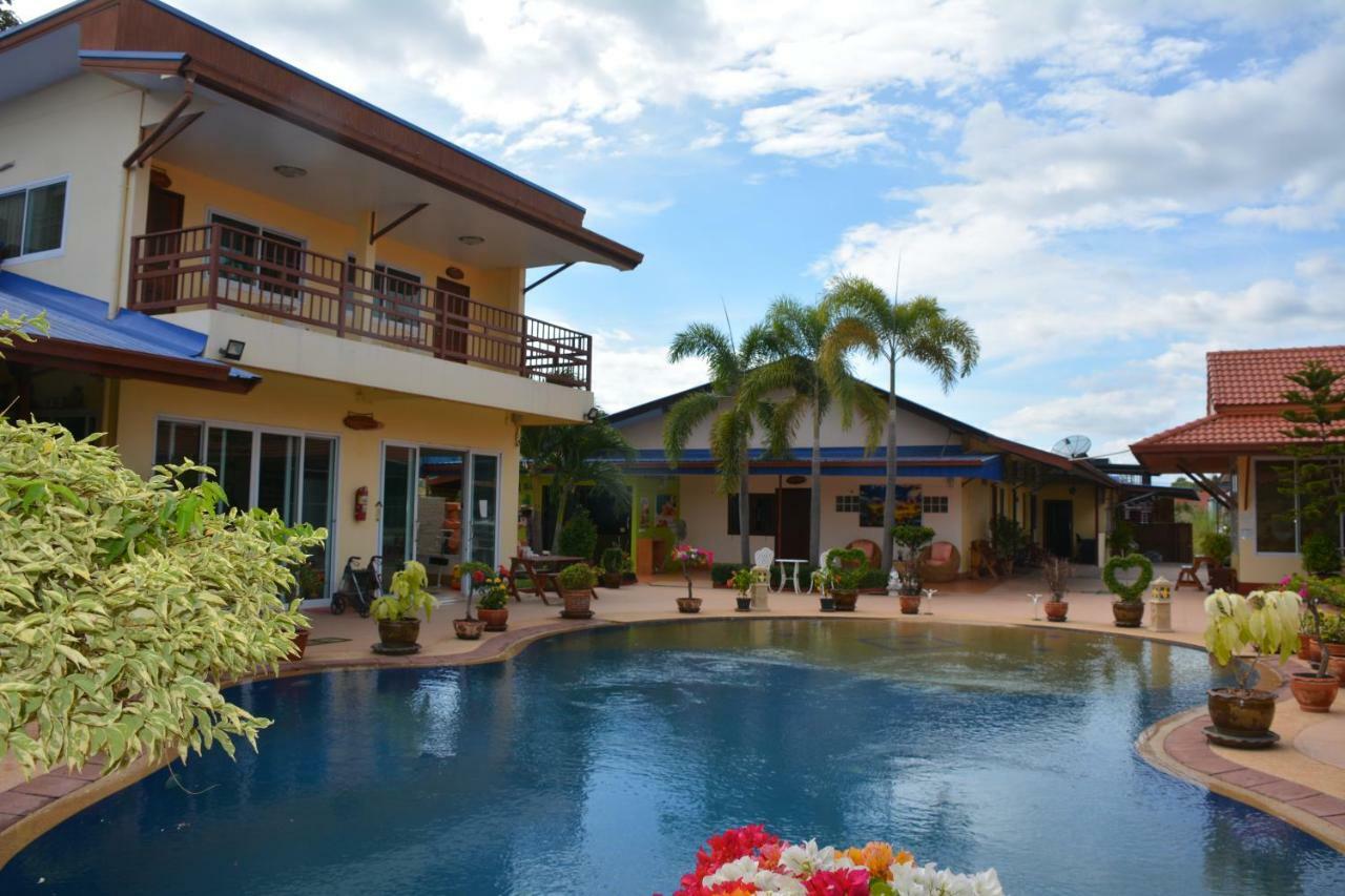 Baan Sabaijai Resort That Phanom Luaran gambar